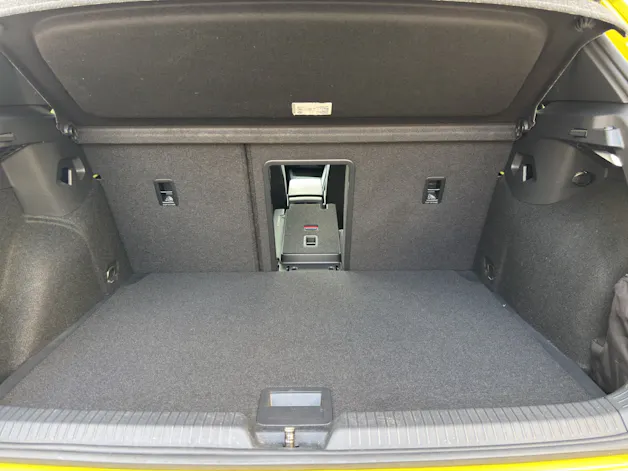 VW Golf VIII 1.5 eTSI R-Line DSG