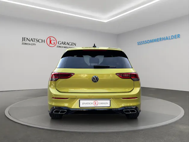 VW Golf VIII 1.5 eTSI R-Line DSG