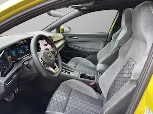 VW Golf VIII 1.5 eTSI R-Line DSG