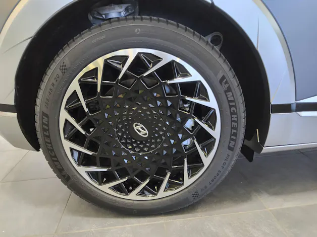 HYUNDAI Ioniq 5 77,4 kWh Vertex 4WD