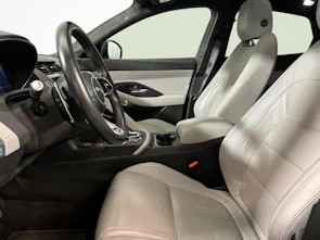 Fahrzeugbild JAGUAR E-Pace 1.5 T 300e R-Dynamic SE AWD