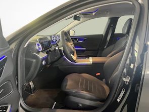Fahrzeugbild MERCEDES-BENZ C 220 d 4MATIC T-Modell Swiss Star AMG Line