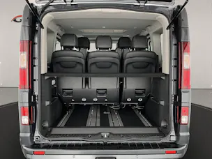 RENAULT Trafic Spaceclass 2.0 dCi Blue 170 Signature