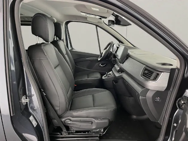 RENAULT Trafic Spaceclass 2.0 dCi Blue 170 Signature