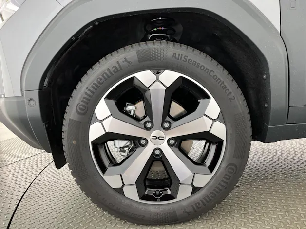 DACIA Duster 1.2 Hybrid Journey 4WD