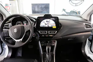 Suzuki S-Cross 1.4 T Piz Sulai Top Hybrid 4x4 inkl. Winterräder