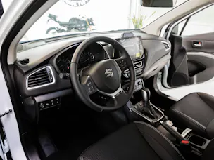 Suzuki S-Cross 1.4 T Piz Sulai Top Hybrid 4x4 inkl. Winterräder