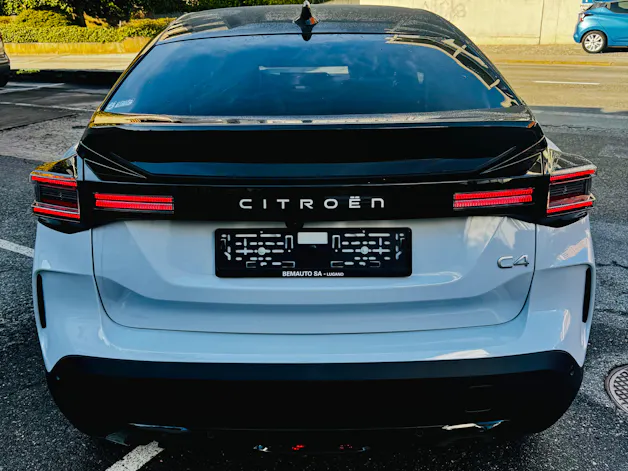 CITROEN NEW C4 1.2 Hybrid Millésime
