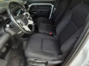Land Rover Defender 110 2.0 SD4 200cv - crochet - 6 places