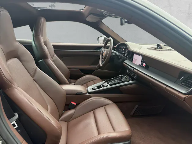 PORSCHE 911 Carrera Coupé 3.0 (CH)