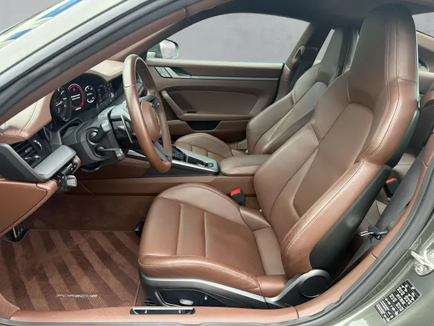 PORSCHE 911 Carrera Coupé 3.0 (CH)