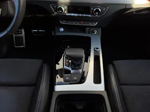 AUDI Q5 2.0 40 TDI S Line quattro S-Tronic