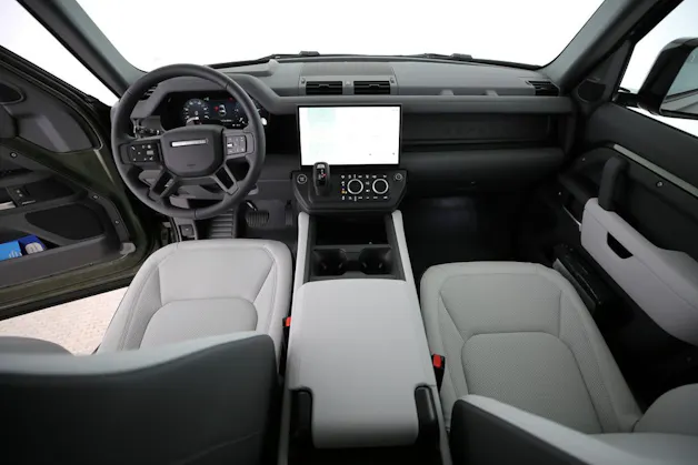 Land Rover Defender 90 3.0 D I6 250 X-Dynamic SE