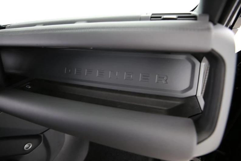 image du véhicule LAND ROVER DEFENDER