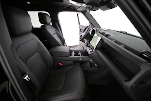 image du véhicule LAND ROVER Defender 130 3.0 D I6 350 X-Dynamic HSE