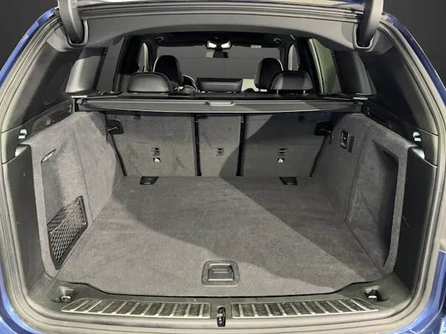 BMW iX3  Impressive
