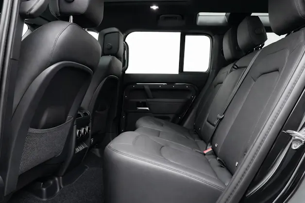 Land Rover Defender 110 3.0 D I6 350 X-Dynamic HSE