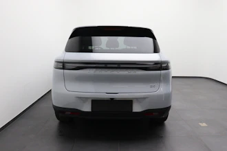 https://vehicle.imgix.net/4508567/71681459-f91b-4efd-a757-5f6e5fb943a2.JPG