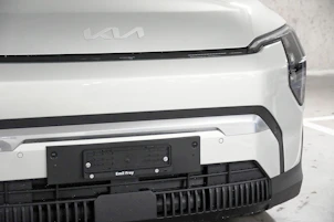 Fahrzeugbild KIA EV3 81 kWh Earth 4x4