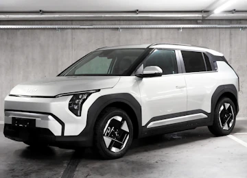 Fahrzeugbild KIA EV3 81 kWh Earth 4x4 Fahrzeugbild KIA EV3 81 kWh Earth 4x4