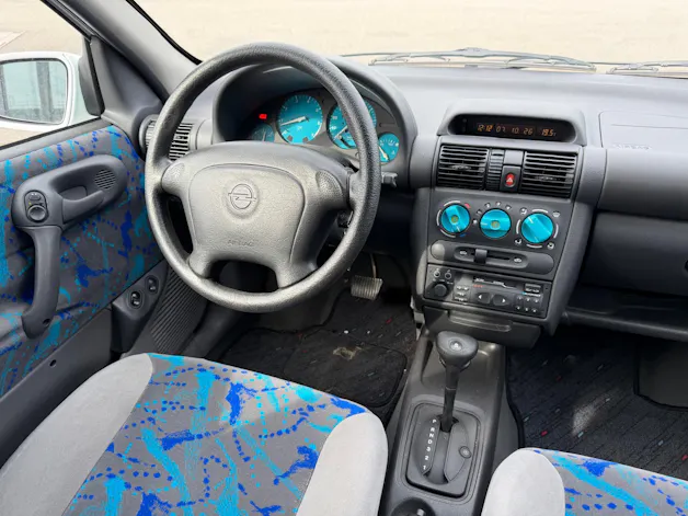 OPEL Corsa 1.4i 16V Joy