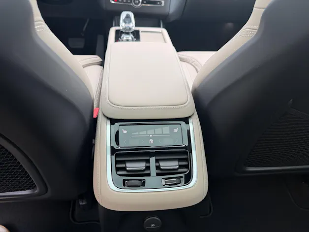 VOLVO XC90 2.0 T8 TE Ultra Bright eAWD