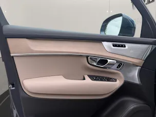 VOLVO XC90 2.0 T8 TE Ultra Bright eAWD