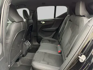 VOLVO XC40 2.0 B4 MH Plus Dark