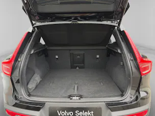 VOLVO XC40 2.0 B4 MH Plus Dark