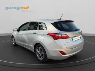 HYUNDAI i30 1.6 GDi Amplia