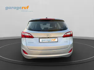 HYUNDAI i30 1.6 GDi Amplia