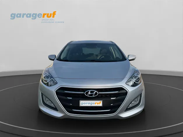 HYUNDAI i30 1.6 GDi Amplia
