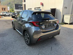 Toyota Yaris 1.5 VVT-i HSD Trend