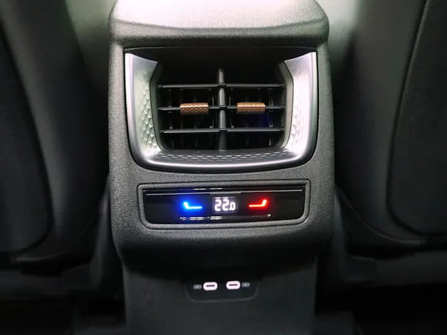 CUPRA Terramar 1.5 DSG e-Plug-in-HYBRID VZ