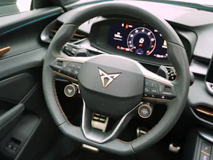 CUPRA Terramar 1.5 DSG e-Plug-in-HYBRID VZ