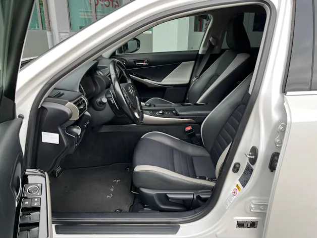 Lexus IS 200t Sport Automatic