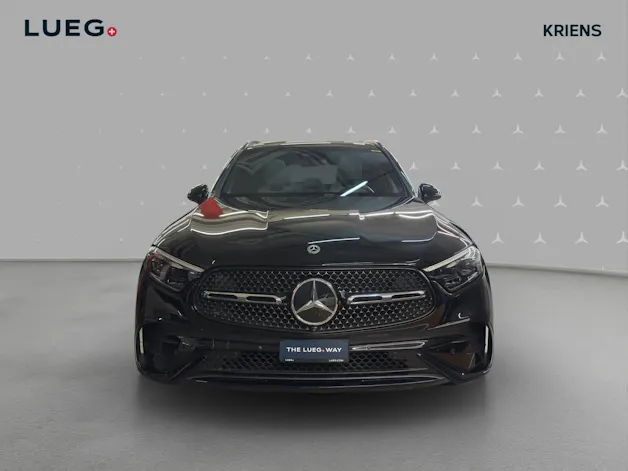 MERCEDES-BENZ GLC 300 4M - AMG / 360 Grad Kamera / Panorama-Dach / Soundsystem