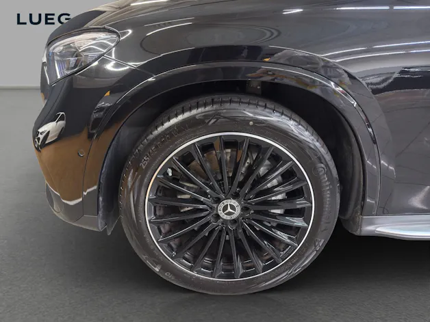 MERCEDES-BENZ GLC 300 4M - AMG / 360 Grad Kamera / Panorama-Dach / Soundsystem