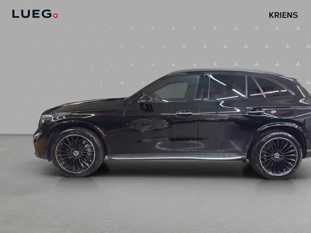 MERCEDES-BENZ GLC 300 4M - AMG / 360 Grad Kamera / Panorama-Dach / Soundsystem