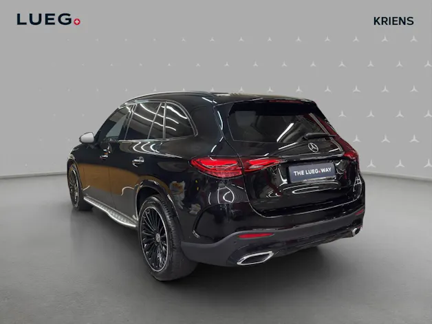 MERCEDES-BENZ GLC 300 4M - AMG / 360 Grad Kamera / Panorama-Dach / Soundsystem