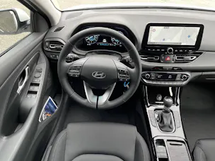 HYUNDAI i30 1.5 T-GDi Amplia 48V MH DCT