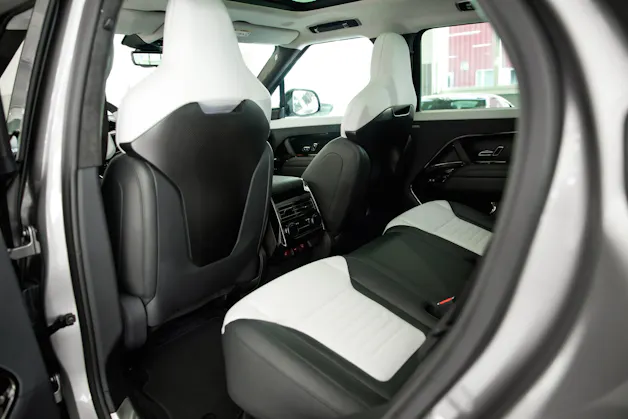 Land Rover Range Rover Sport P635 4.4 V8 SV Edition One Carbon *5 Jahre Werksgarantie*