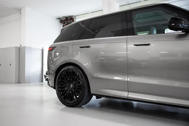 Land Rover Range Rover Sport P635 4.4 V8 SV Edition One Carbon *5 Jahre Werksgarantie*