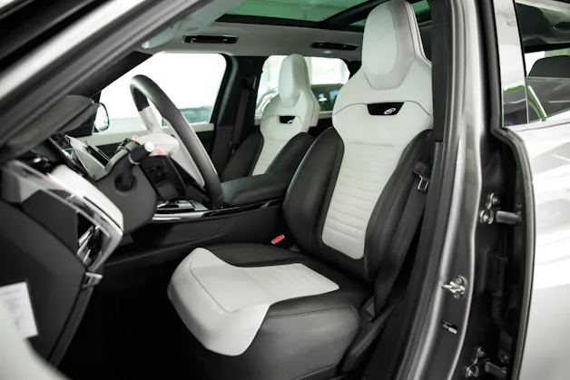 Land Rover Range Rover Sport P635 4.4 V8 SV Edition One Carbon *5 Jahre Werksgarantie*