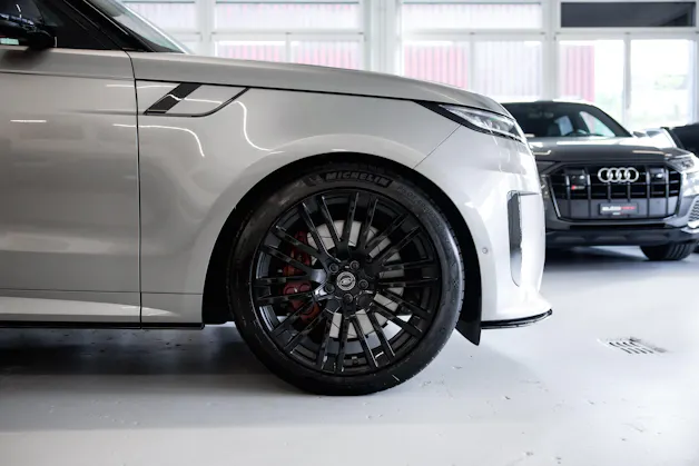 Land Rover Range Rover Sport P635 4.4 V8 SV Edition One Carbon *5 Jahre Werksgarantie*