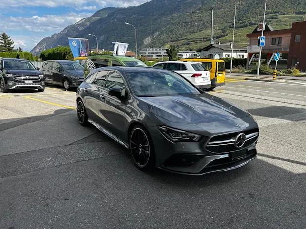 MERCEDES-BENZ CLA Shooting Brake 180 d 7G-DCT AMG Line