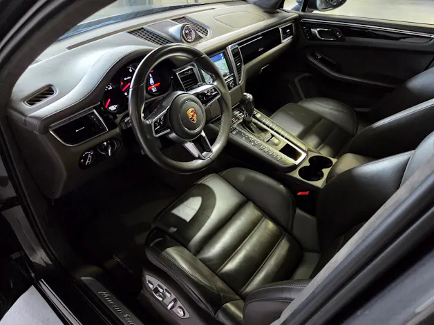 PORSCHE Macan 3.6 V6 Turbo