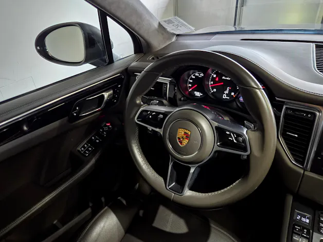 PORSCHE Macan 3.6 V6 Turbo