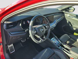 SKODA Octavia Combi 2.0 TSI DSG RS