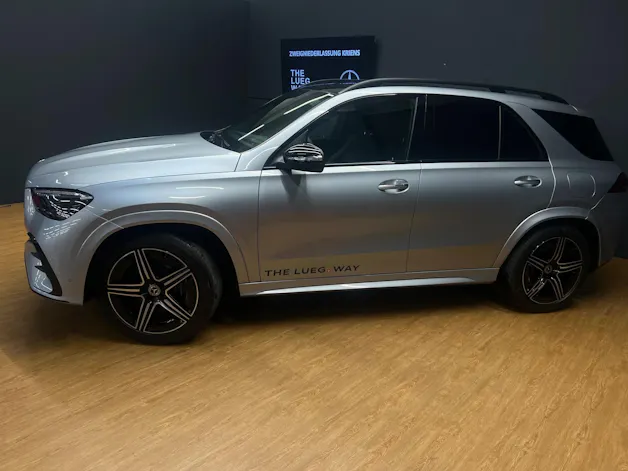 MERCEDES-BENZ GLE 350 de 4M - AMG / DISTRONIC / 360 Grad Kamera / Panorama-Dach / Memory